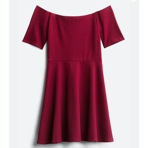 Nine Britton Ophelia Off The Shoulder Knit Dress Ruby‎ Red Burgundy Women's Sz M